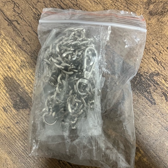 New wallet/bag chain - Picture 1 of 8